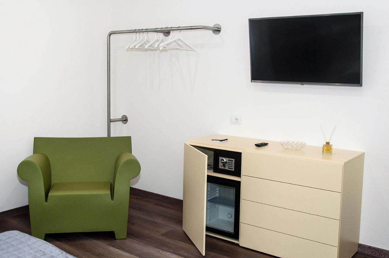 Homy Bnb Empoli Exterior photo